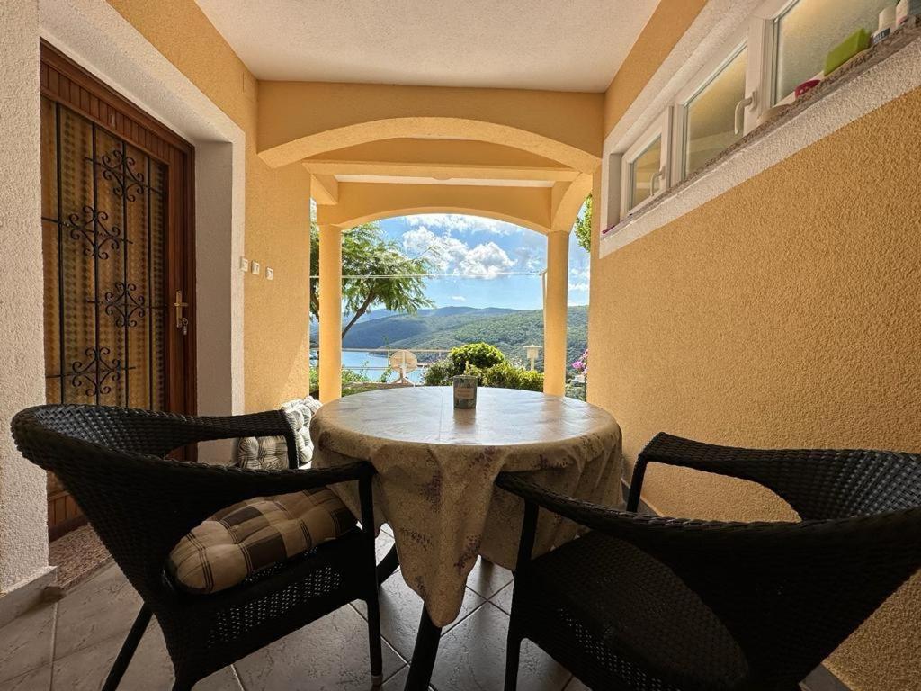 Apartmani Stella ラバック エクステリア 写真